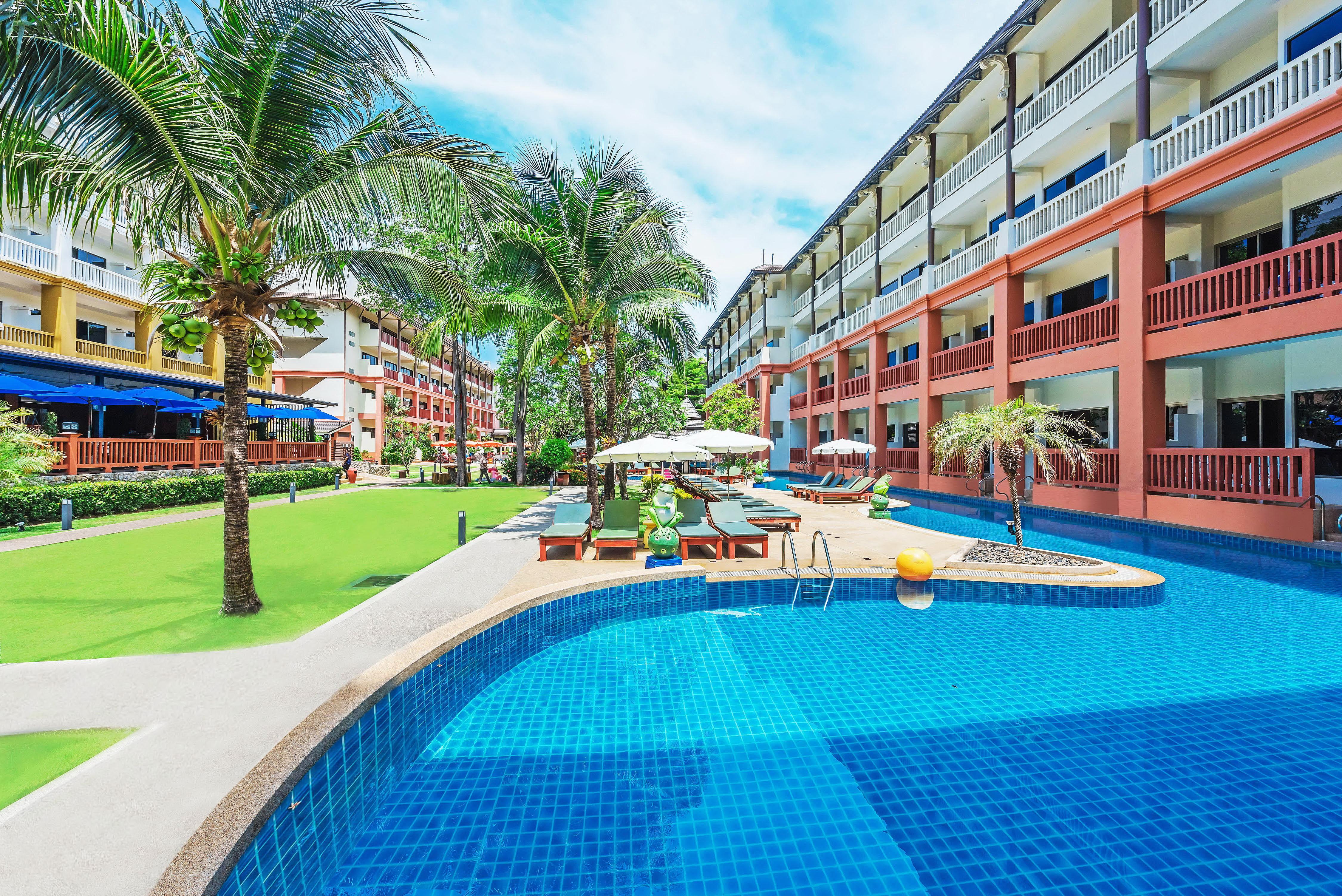 Kata Sea Breeze Resort - Sha Plus Экстерьер фото
